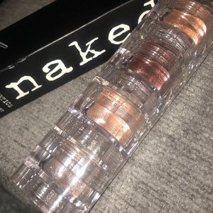 Naked eyeshadow